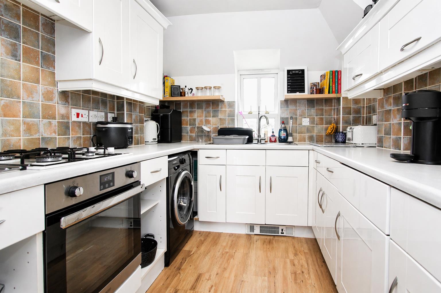 6 Kempton Lodge, 21 Church Paddock Court, Wallington